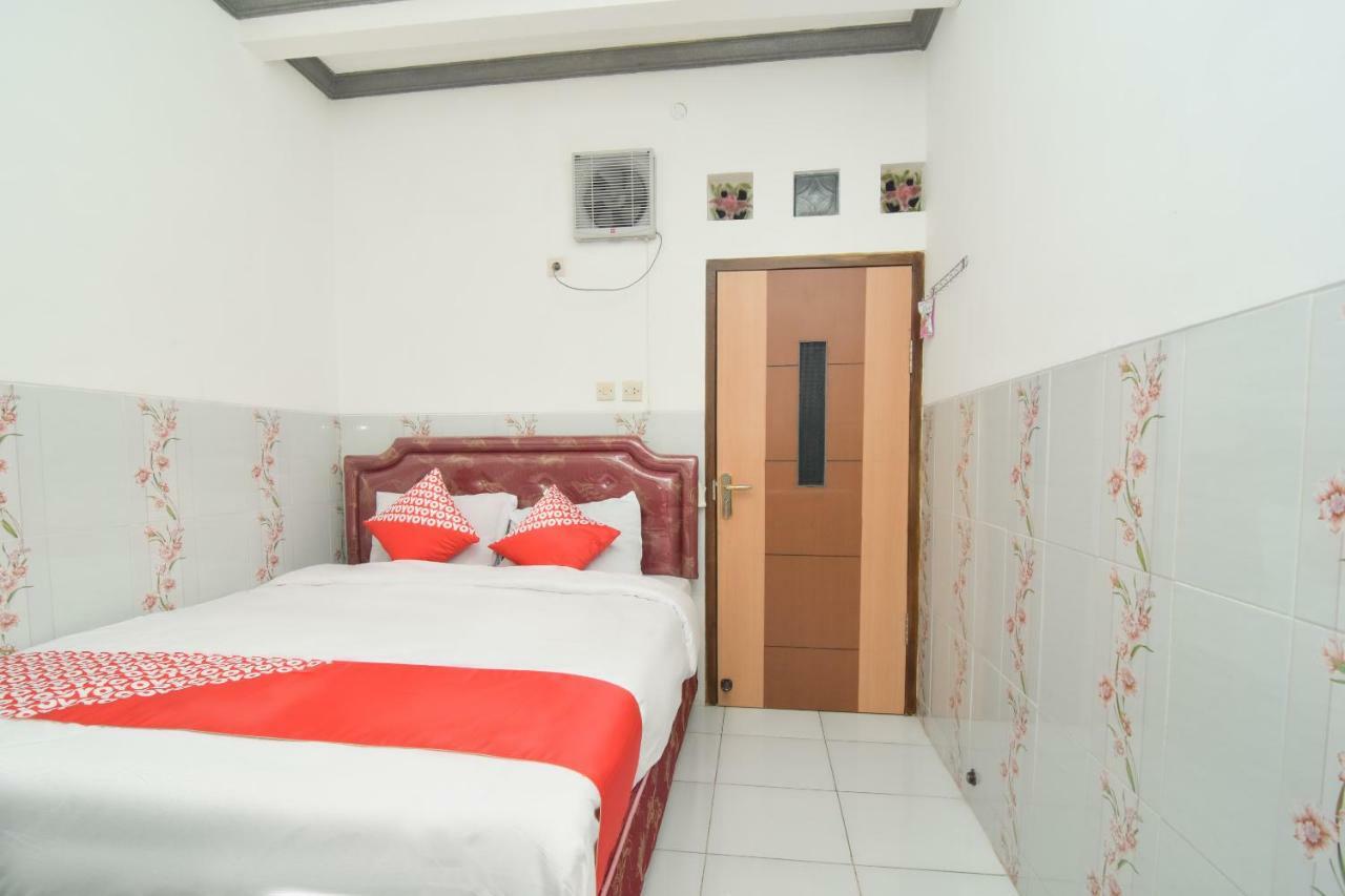 Dua Putri Villa Pasuruan Ngoại thất bức ảnh