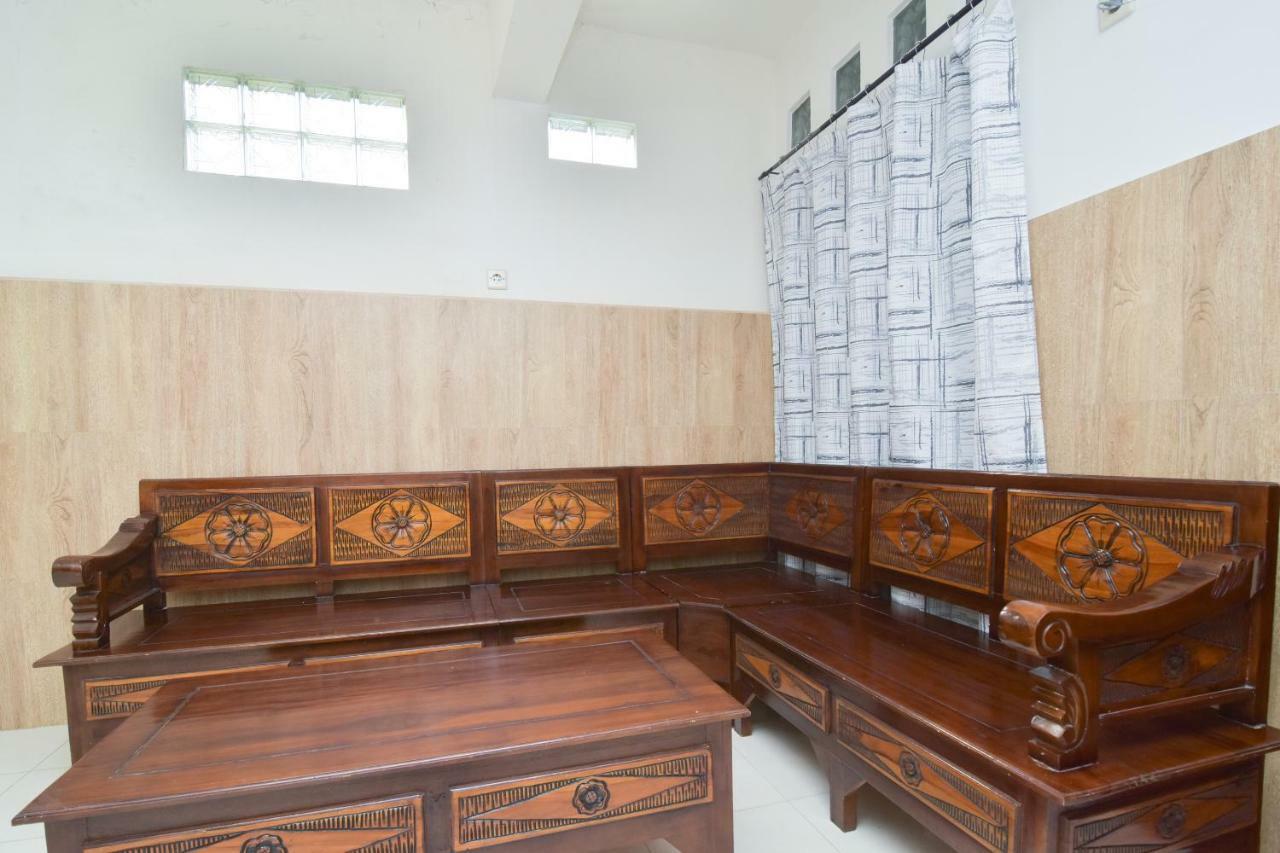 Dua Putri Villa Pasuruan Ngoại thất bức ảnh
